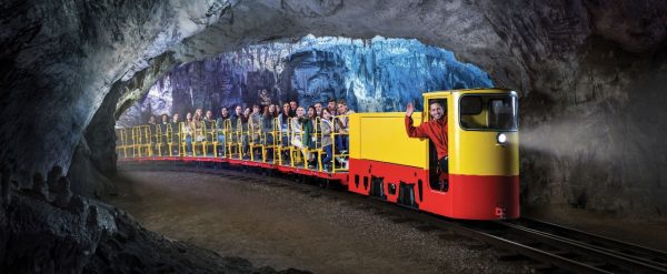 Grotte di Postumia